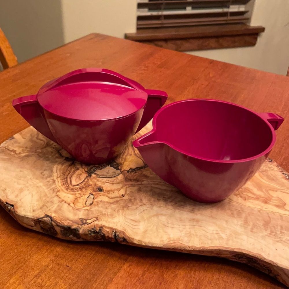 Retro Mallo-Ware Melamie Creamer & Sugar